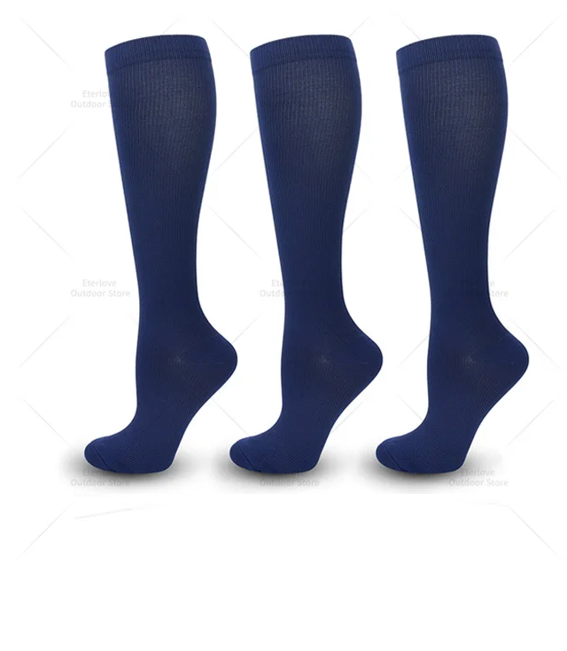 3 Pairs of Knee-High Compression Socks - FitSupport