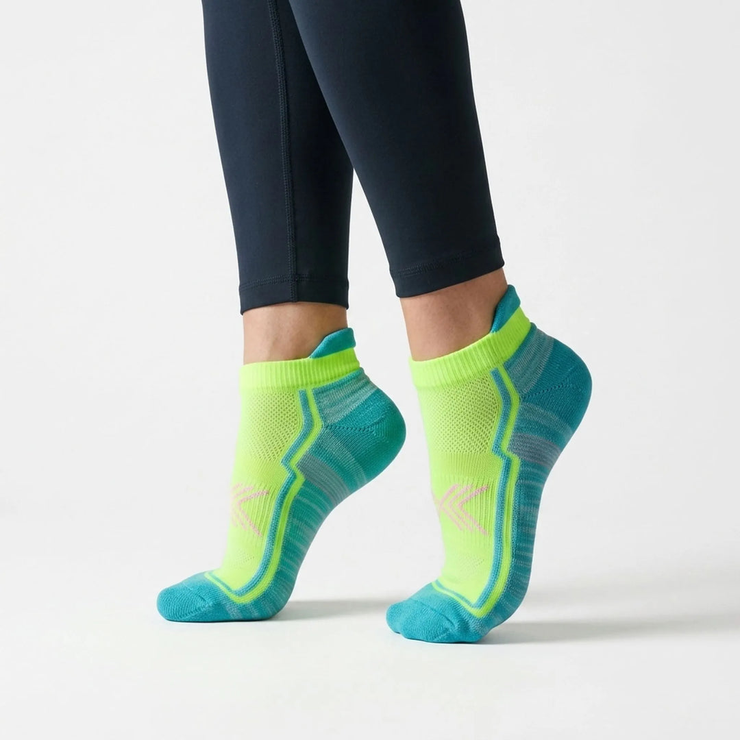 Ankle-Length Athletic Socks - Julia