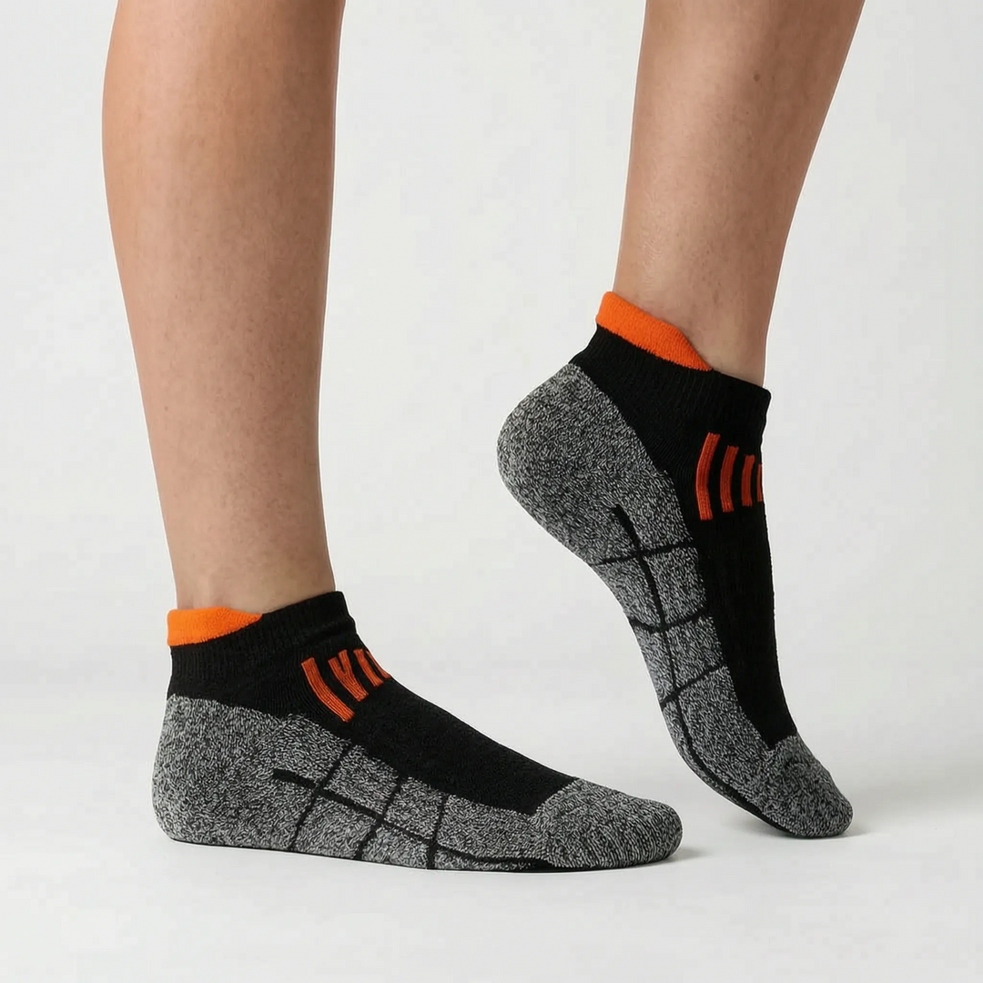 Ankle-Length Athletic Socks - Julia
